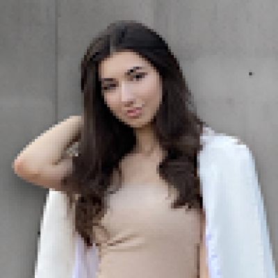 Iuliana  zoekt een Huurwoning / Appartement / Studio / Kamer in Delft