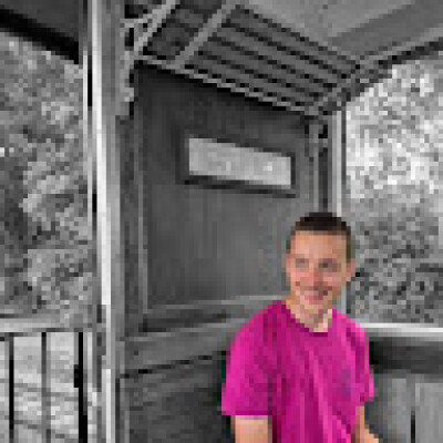 Ward  zoekt een Huurwoning / Appartement / Studio / Kamer in Delft